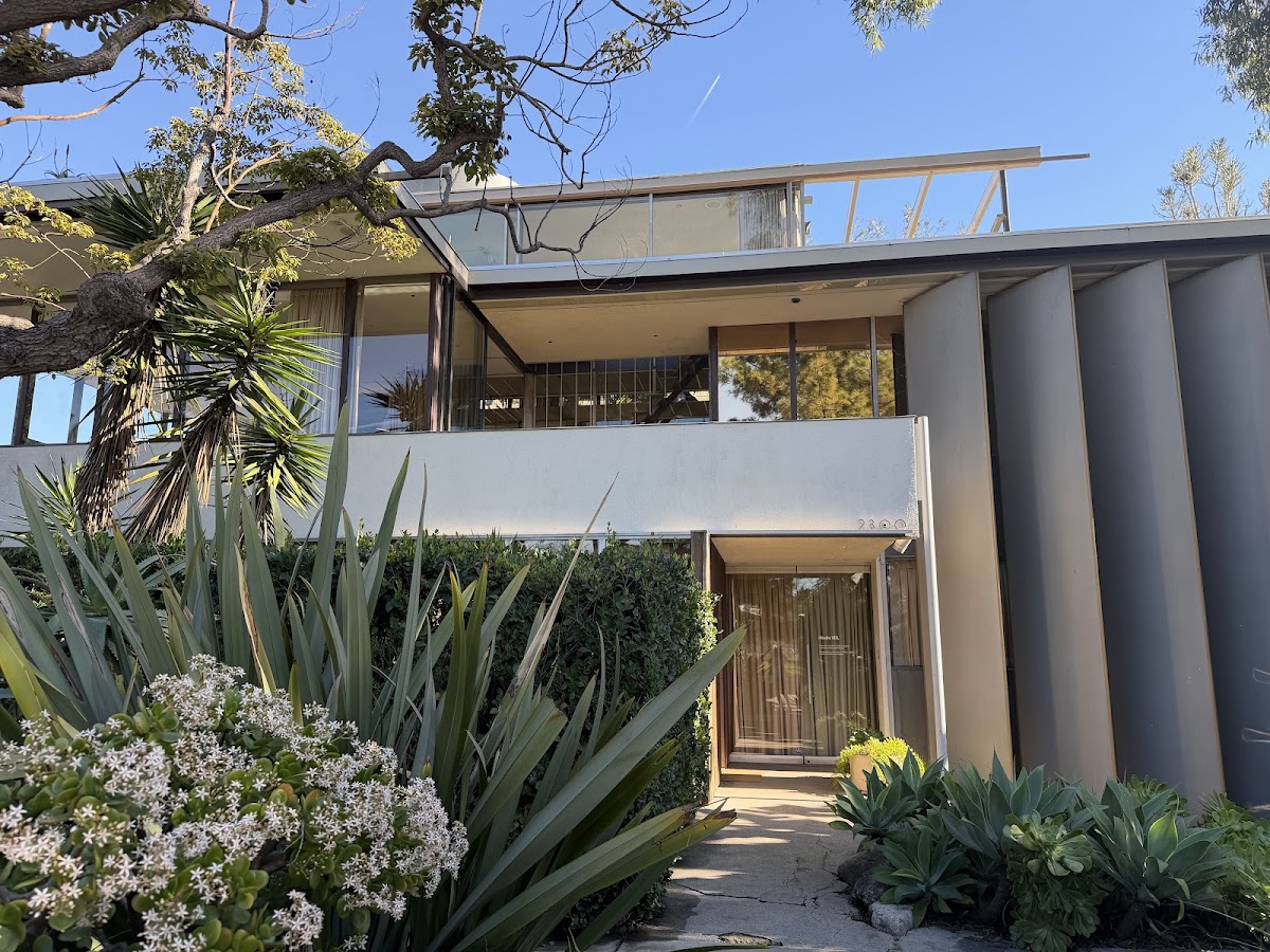 Neutra VDL Studio and Residences 2