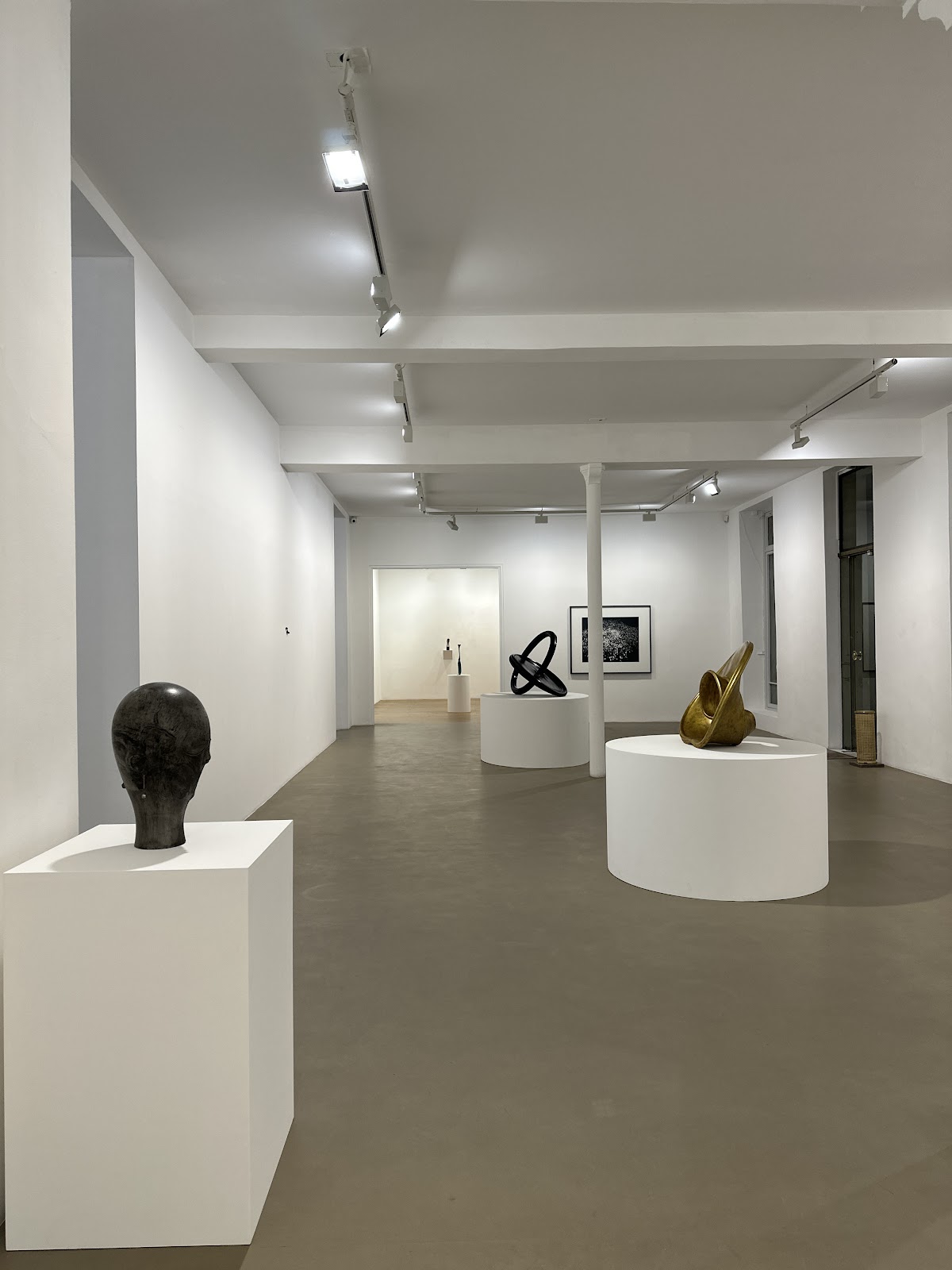 Galerie Chantal Crousel 2