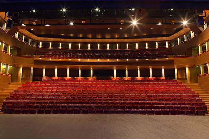 Le Carré, Scène nationale - Centre d’art contemporain 1