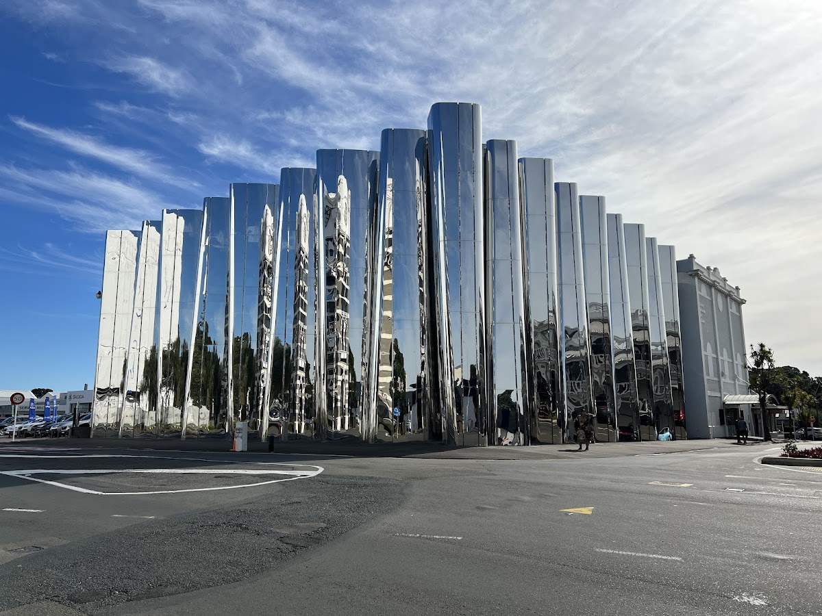 Govett-Brewster Art Gallery / Len Lye Centre 2