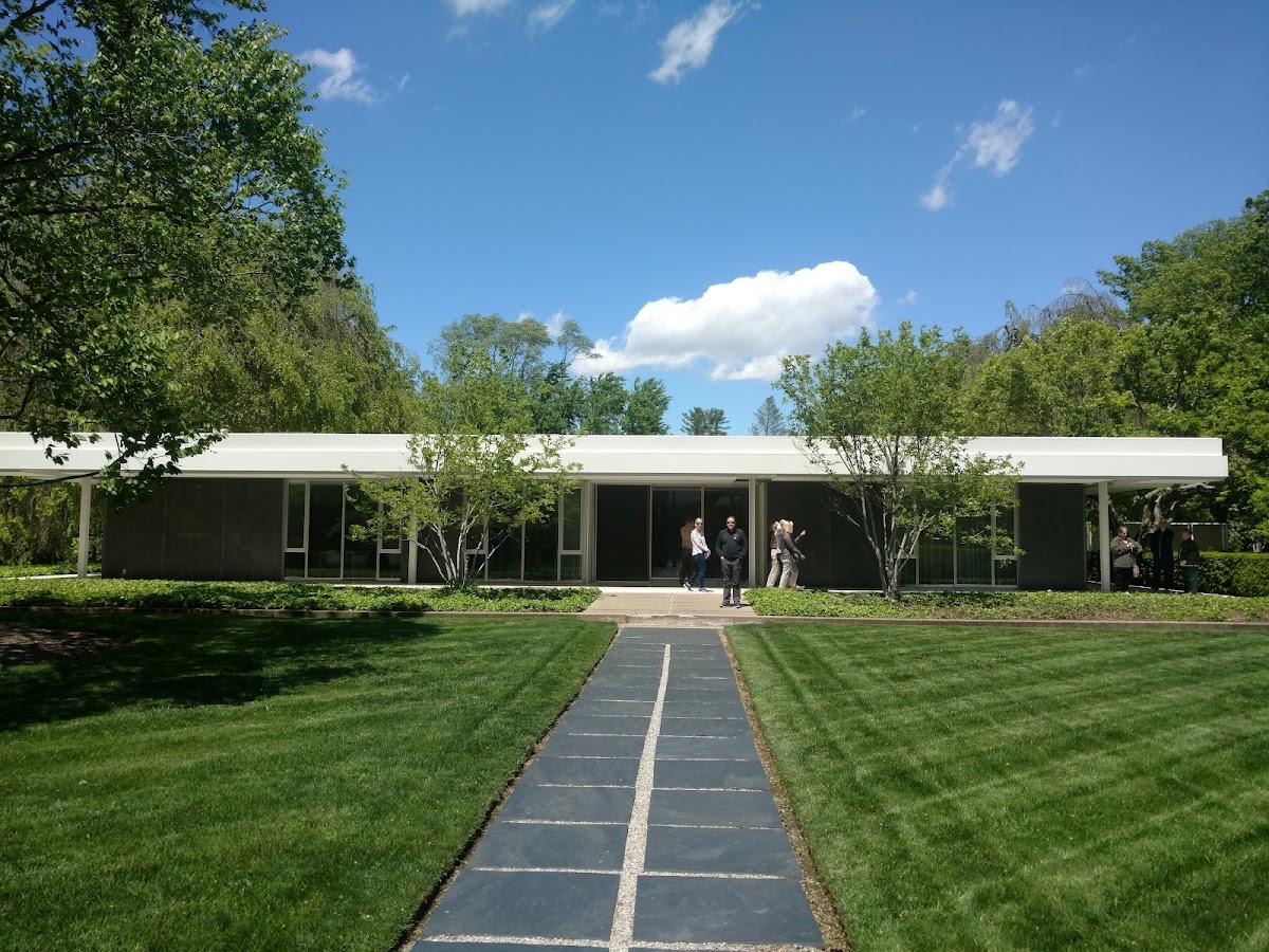 Miller House and Garden 2