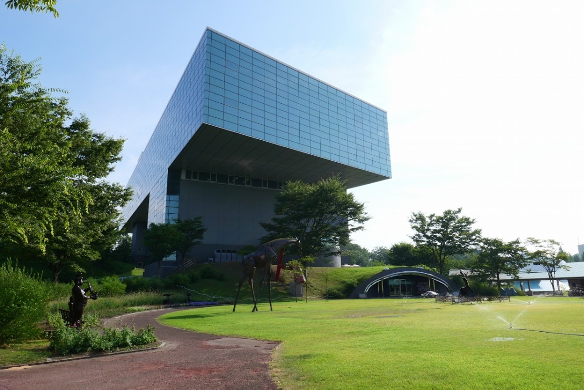 Akita Museum of Modern Art 1