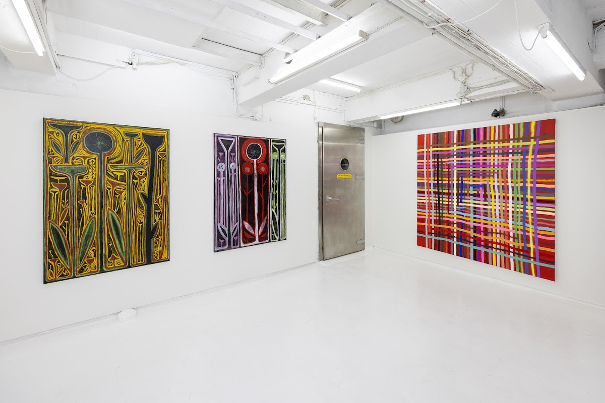 V1 Gallery 1