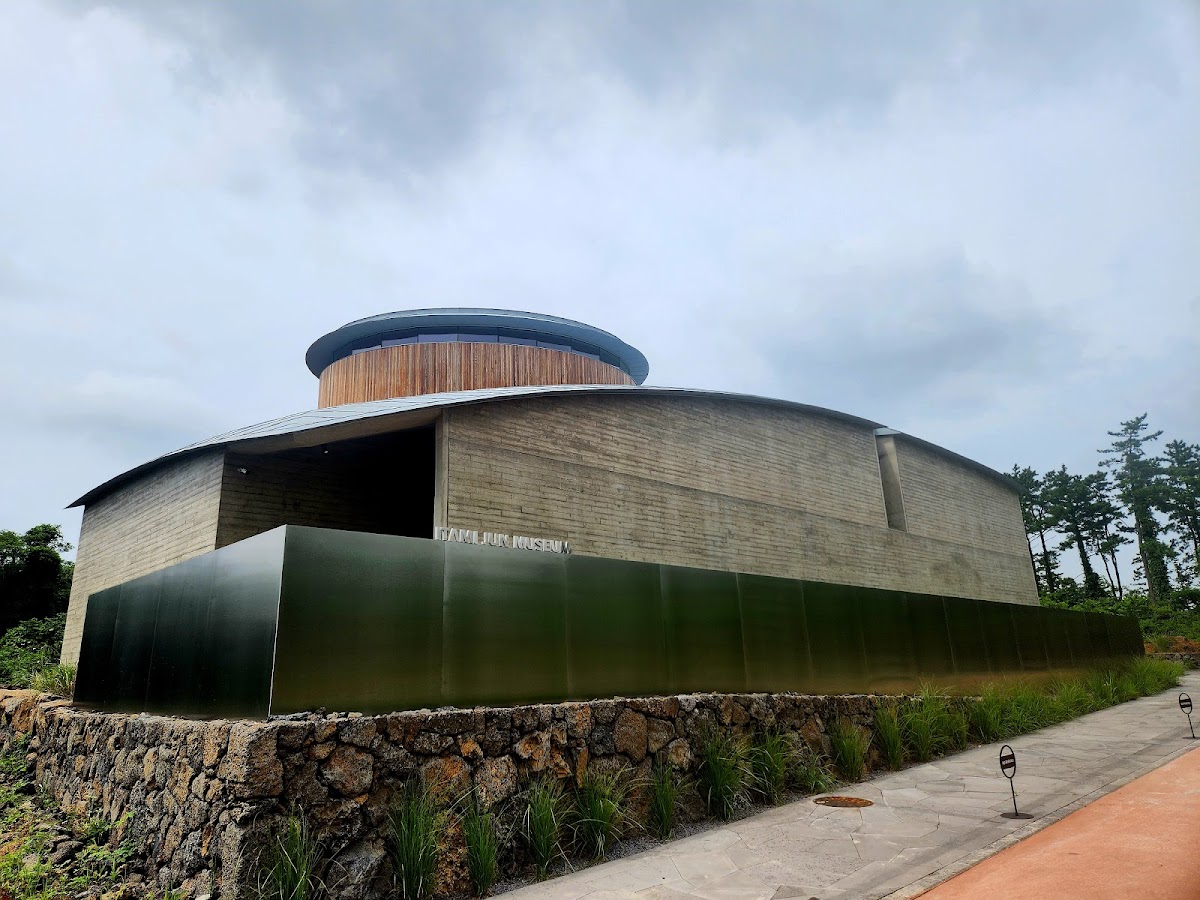 Itami Jun Museum 1