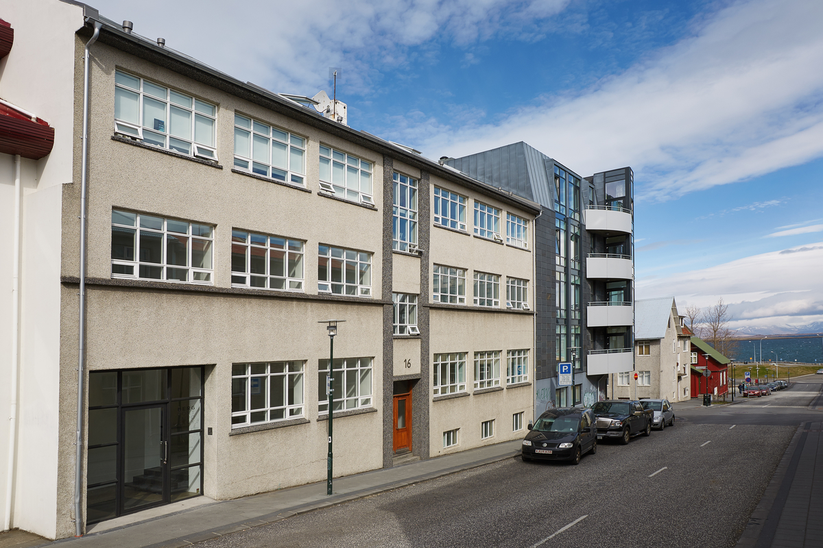 BERG Contemporary 2