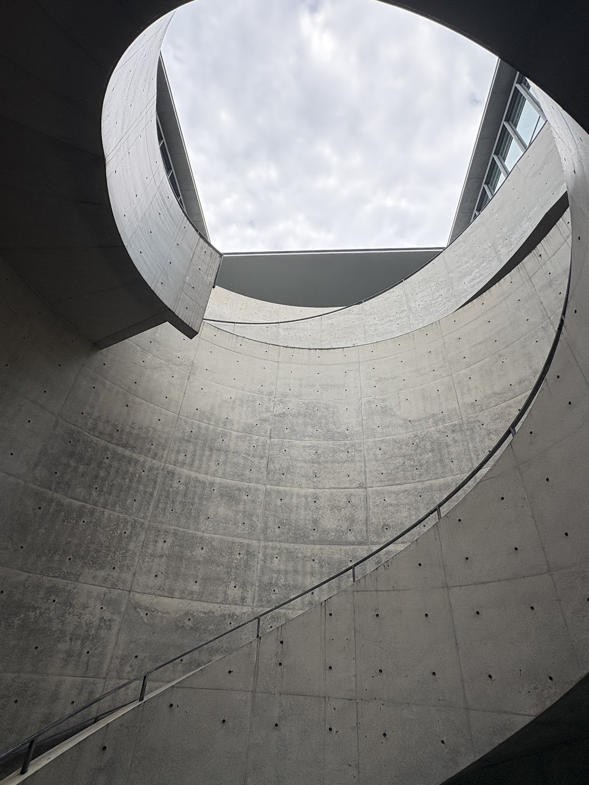 Hyogo Prefectural Museum of Art 2