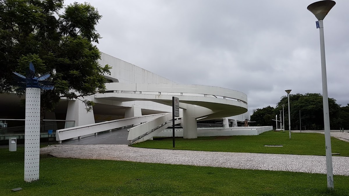 Museu Oscar Niemeyer 3