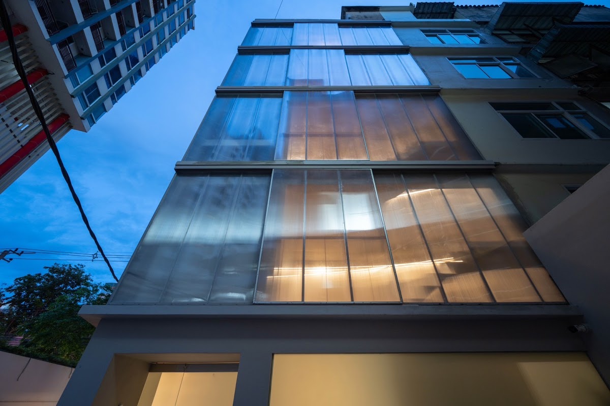 Nova Contemporary 3