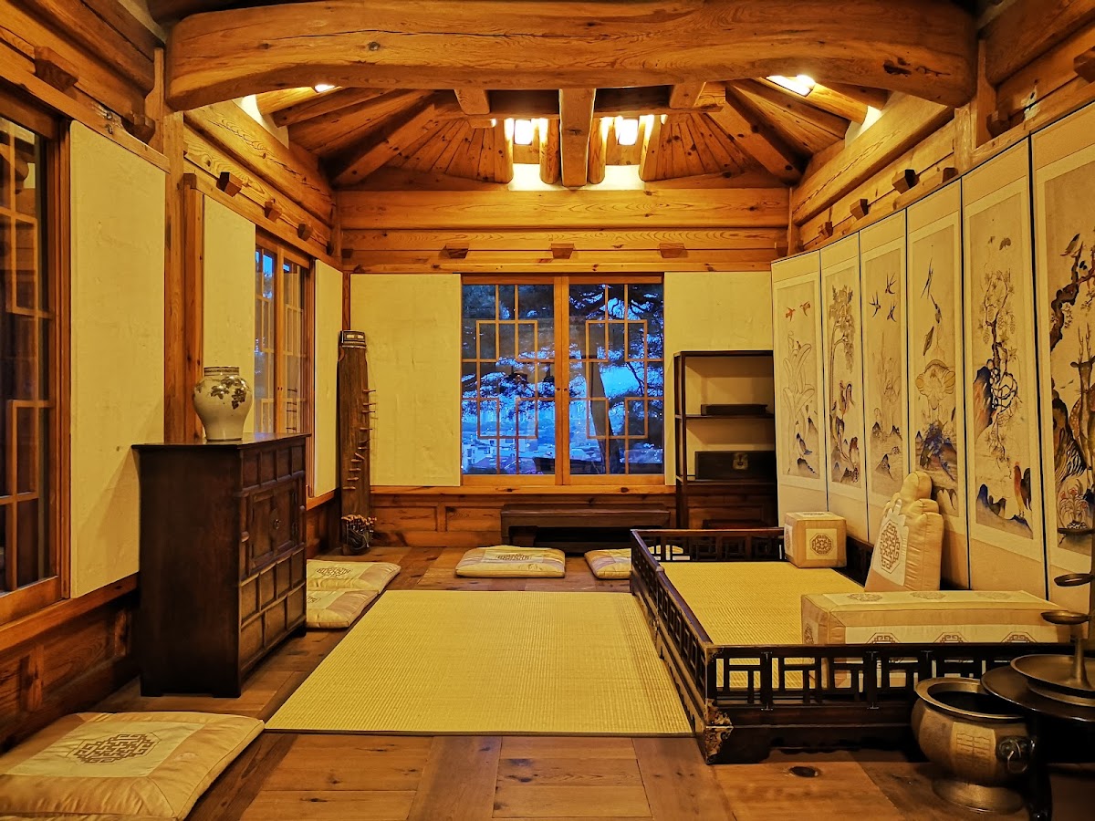 Korea Furniture Museum 3