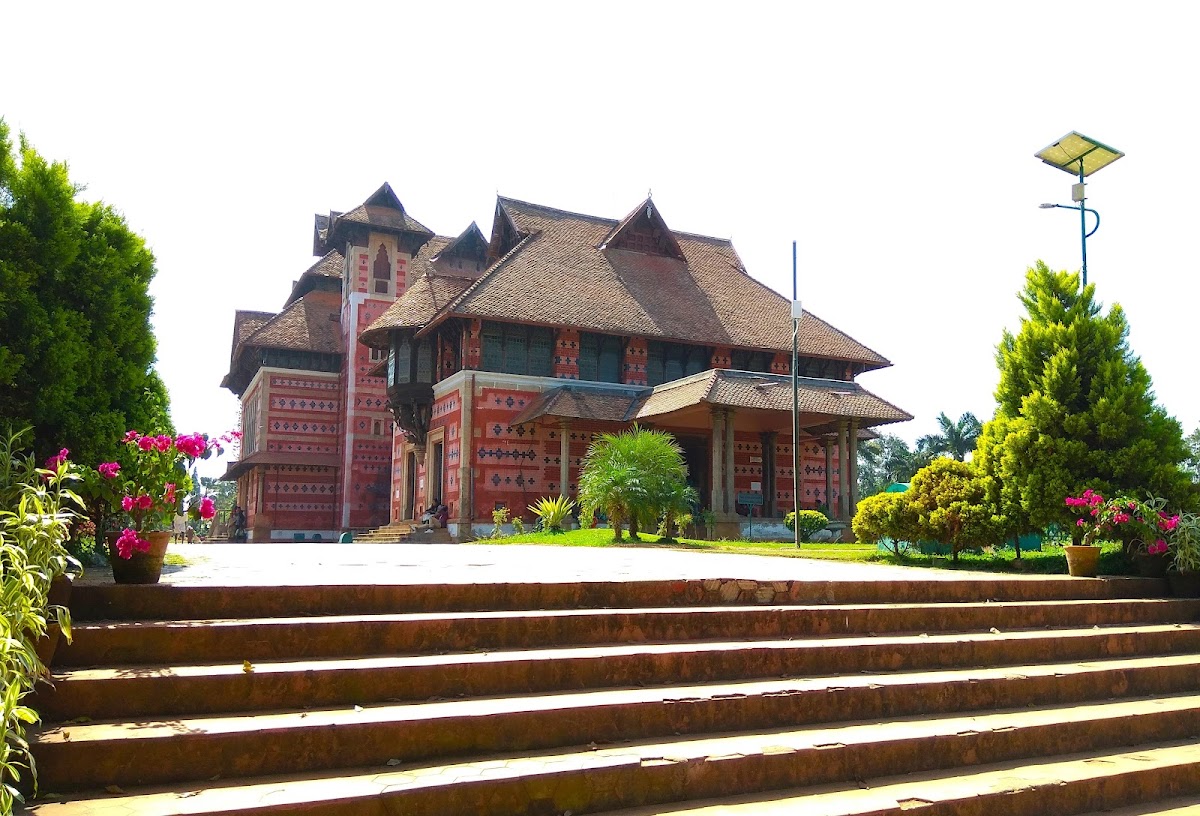 India's Old Museum Under Roofs of Many Nations
