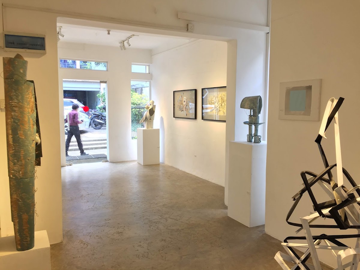 Theertha Red Dot Gallery 2