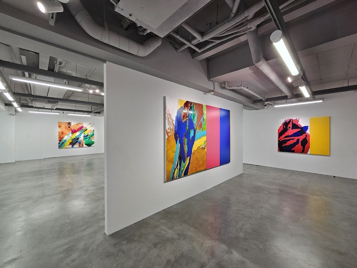 Double Square Gallery 1