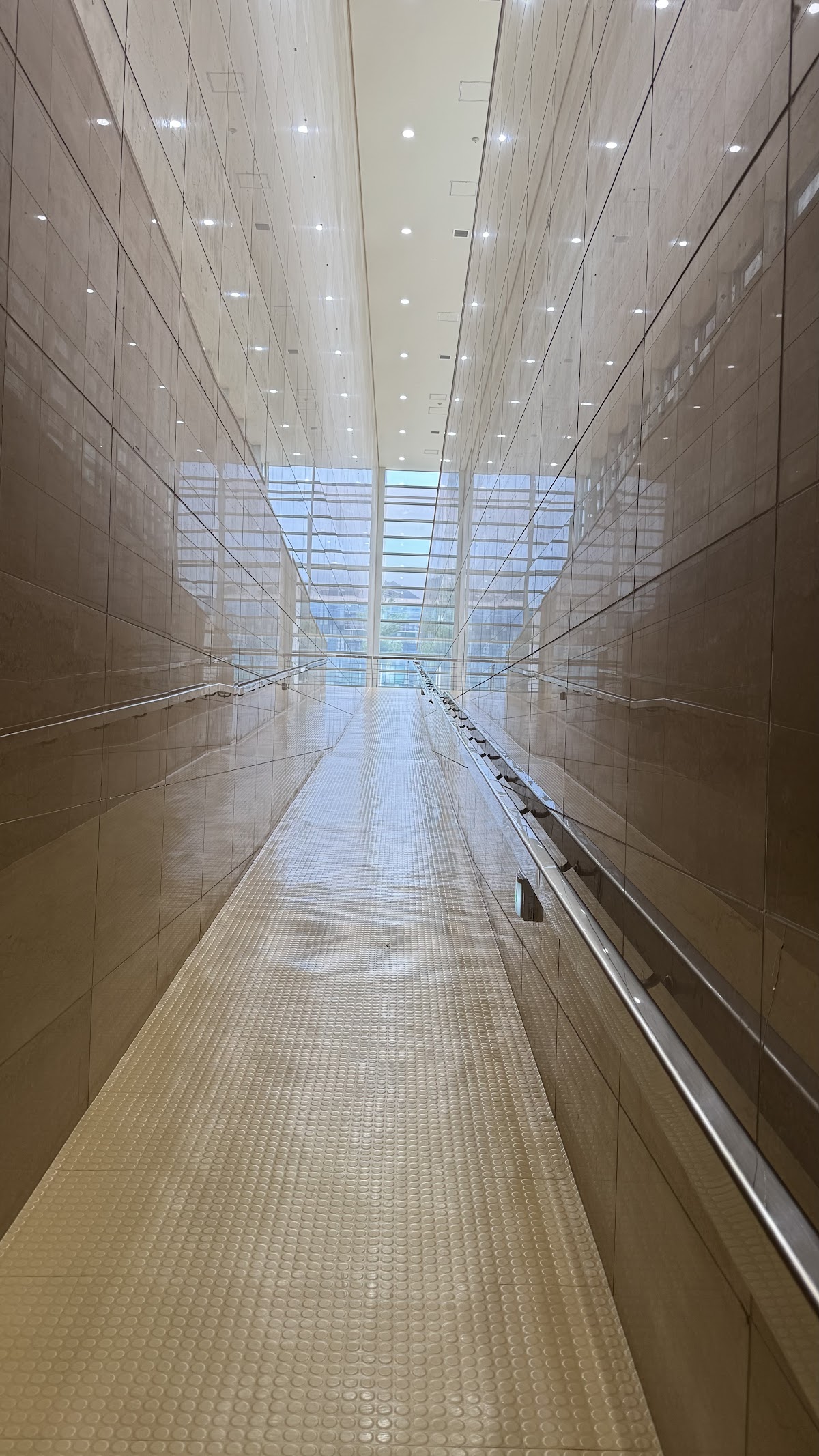 Gyeongnam Art Museum 3