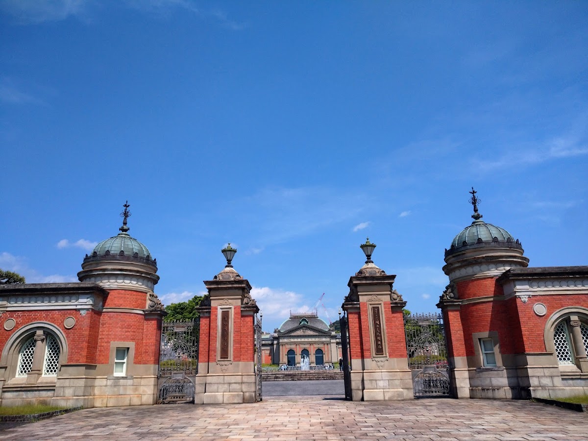 Kyoto's Quiet Breath, Japanese Aesthetics in Temples and Gardens: An Art Journey Connecting Time and Space