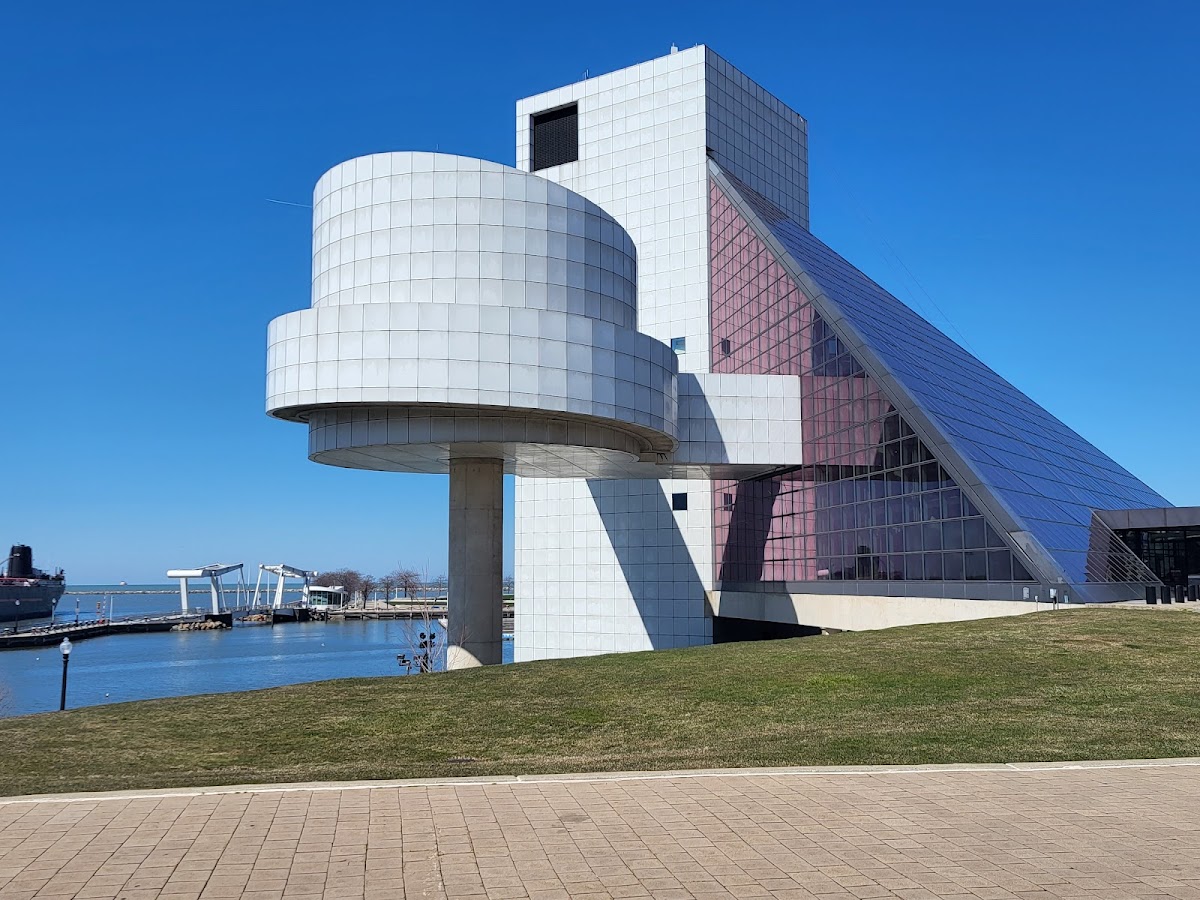 록앤롤 명예의 전당 — Cleveland