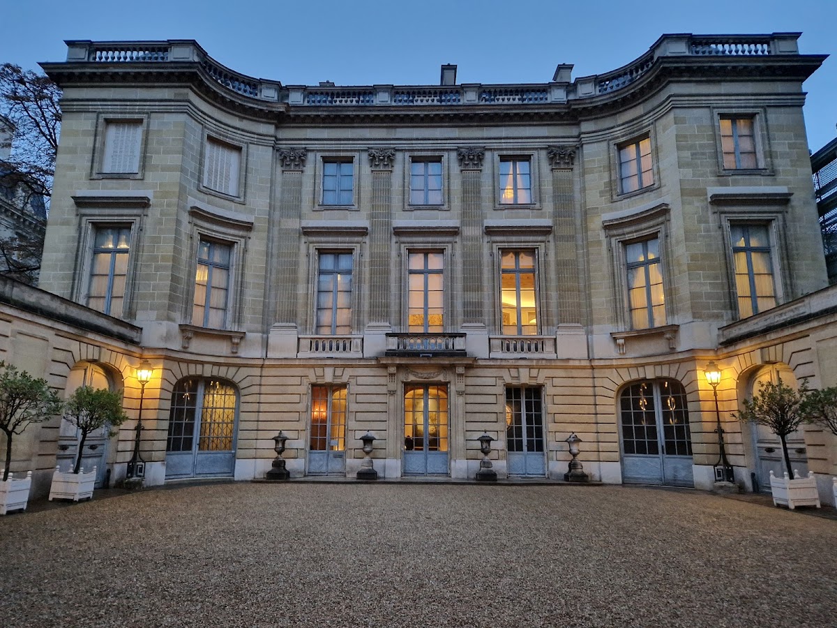 Galerie Louise Leiris 2