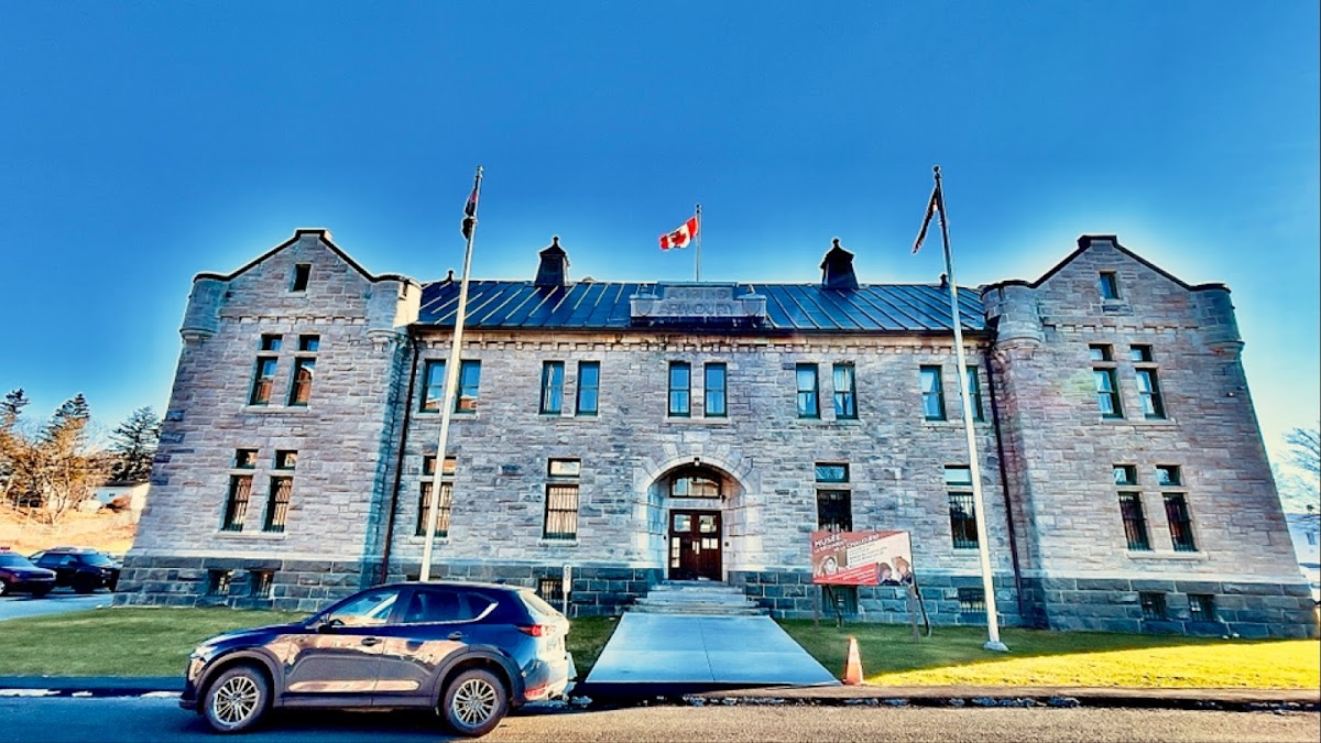 Lévis Armoury 1